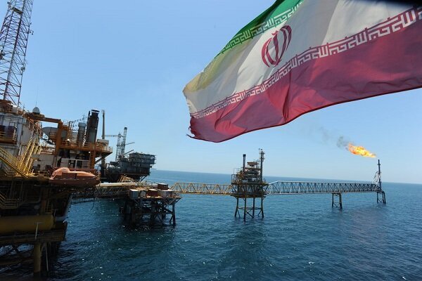 هەناردەی نەوتی ئێران ناوەستێندرێت