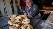 Gambar| Kepentingan Roti Pita Di Prizren, Kosovo.