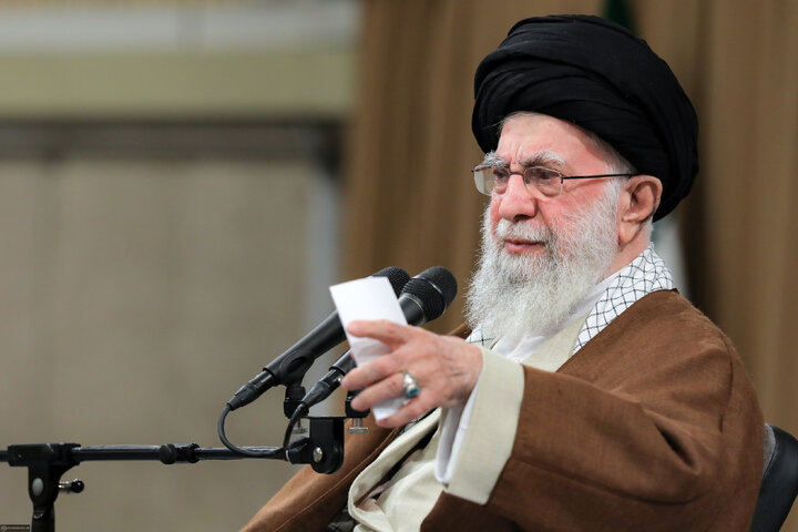 بازخوانی آخرین توصیه‌های رهبر شهید؛ بخش چهارم: راوی قوت‌ها باشید، نه ضعف‌ها!