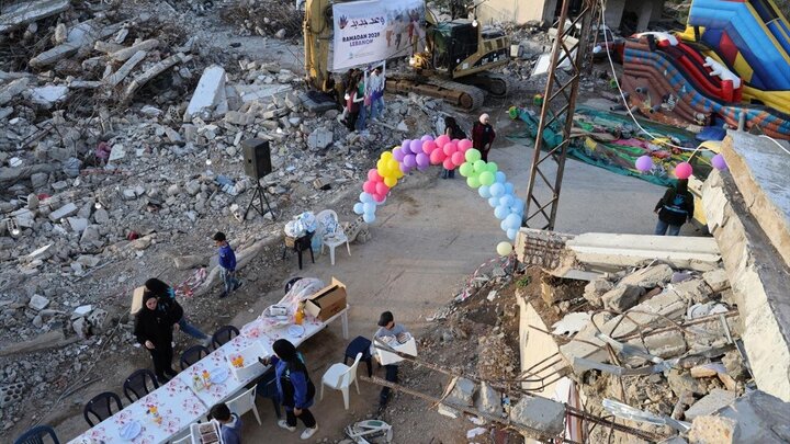 تقرير مصور/ افطار جماعي بين الأنقاض في بلدة كفر شوبا اللبنانية