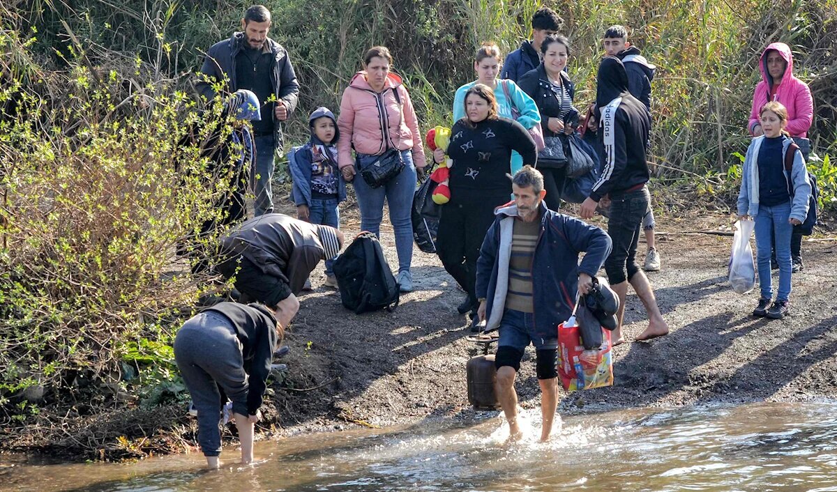 13,000 penaberên nû yên sûrî li Lubnanê digerin / ji tawanên Colanî reviyane li peravên Sûriyê