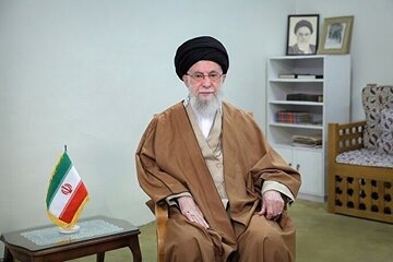 Aiatolá Khamenei Enfatiza a Posição Unida da Ummah Muçulmana contra as Atrocidades Israelenses