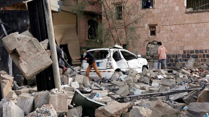 حملات هوایی آمریکا به یمن