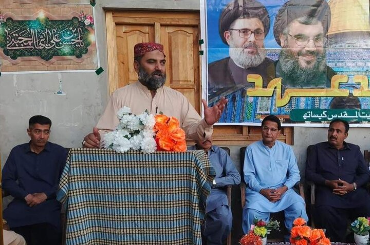 مسلمانان شیعه و سنی نفرت خود را از اسرائیل غاصب و آمریکا اعلام کنند