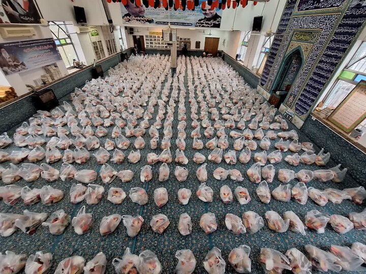 توزیع ۹۵۰۰ بسته معیشتی بین نیازمندان گیلانی