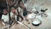 Allarme per i bambini del Darfur; UNICEF: la fame minaccia la vita di 825.000 bambini sudanesi