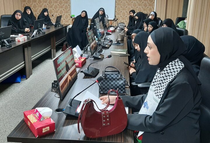 زن فلسطینی نماد استقامت، ایستادگی و ایمان است