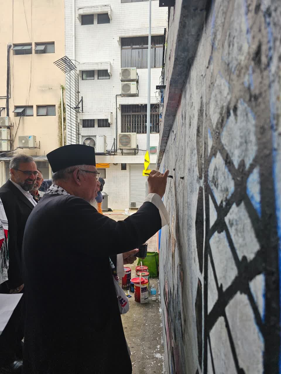 رونمایی از نقاشی دیواری فلسطین در کوالالامپور همزمان با روز جهانی قدس + عکس