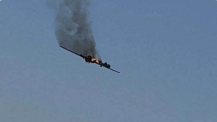 القوات اليمنية تستهدف طائرة "E2" الخاصة بالقيادة والسيطرة لـ"ترومان" الأمريكية