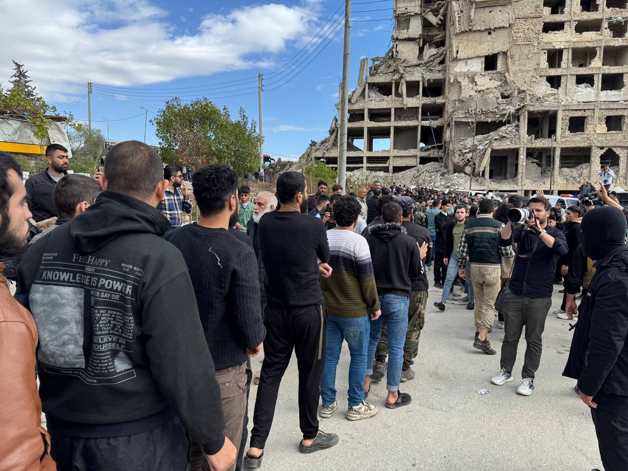 تبادل ۲۵۰ اسیر بین حکومت جولانی و نیروهای قسد در شهر حلب سوریه