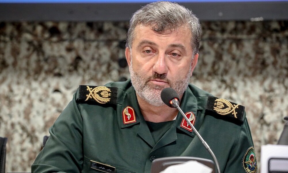 خون شهدا انقلاب و کشور را حفظ کرده است