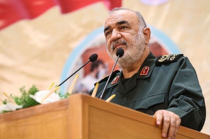 فرمانده کل سپاه: اصابت موشک‌های ایرانی با اطلاعات به دست آمده از صهیونیست‌ها دقیق‌تر می‌شود