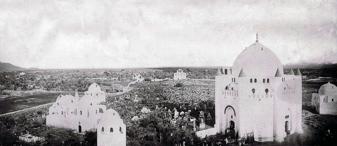 Historia | Tarehe 8 Shawwal 1345 Hijria, Mawahhabi walibomoa na kuyanajisi Makaburi ya Ahlu Bayt wa Mtume Muhammad (s.a.w.w) katika Mji wa Madina