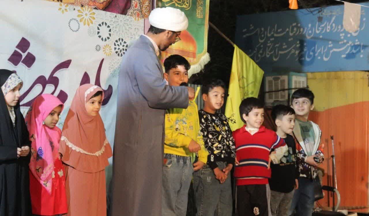 هنر گروه جهادی نسیم وصال قم در زمینه تبلیغ در طبیعت + تصاویر