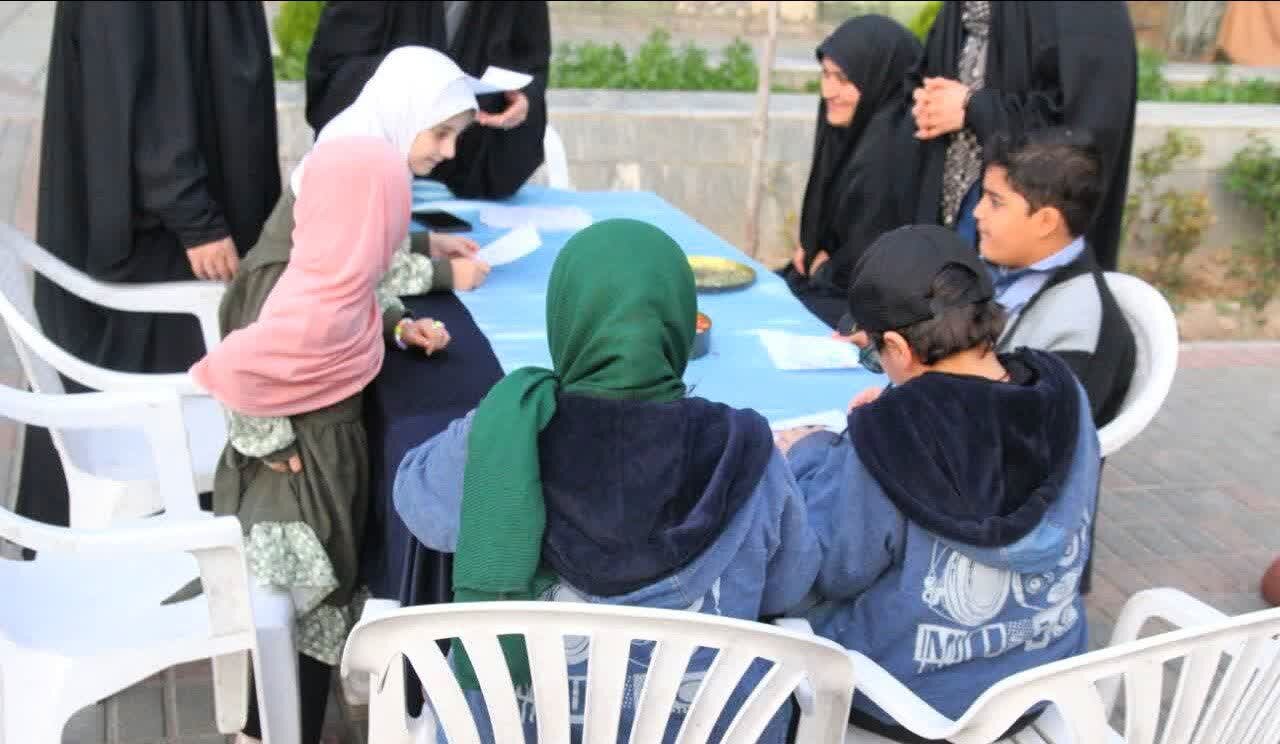 هنر گروه جهادی نسیم وصال قم در زمینه تبلیغ در طبیعت + تصاویر