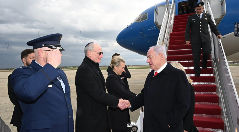 Netanyahuov let obavljen dužom rutom do SAD-a kako bi izbjegao nalog za hapšenje