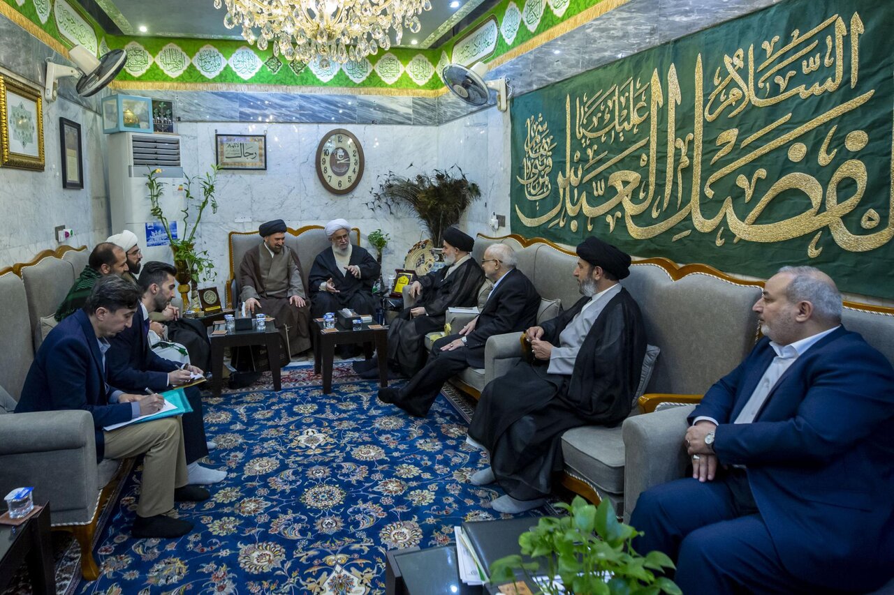 تقدیر متولی آستان مقدس عباسی از فعالیتهای مجمع جهانی اهل بیت(ع)/ تأکید بر جایگاه ویژهی آموزههای اهلبیت(ع) در حل مشکلات