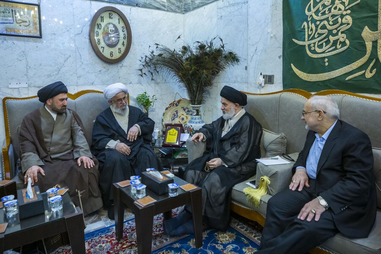 تقدیر متولی آستان مقدس عباسی از فعالیتهای مجمع جهانی اهل بیت(ع)/ تأکید بر جایگاه ویژهی آموزههای اهلبیت(ع) در حل مشکلات