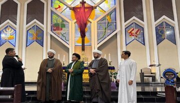 Isang delegasyon mula sa Al-Abbas's Holy Shrine ang bumisita sa isa sa mga pangunahing simbahan sa Indonesia