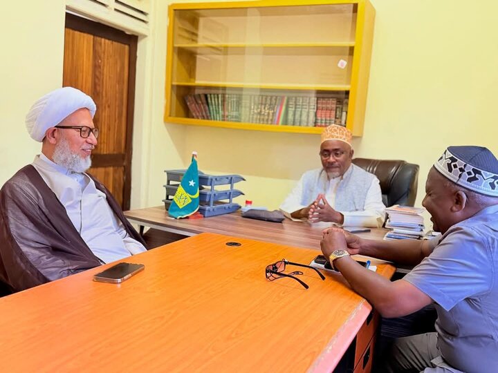 Shia + Sunni Arusha