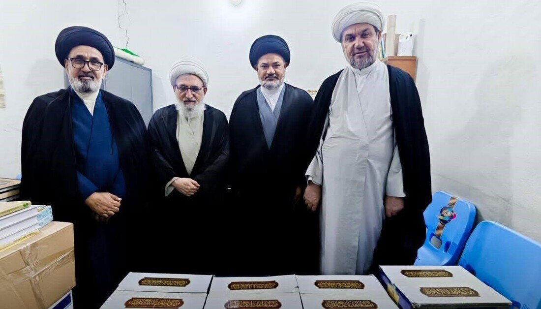 موسوعة أهل البيت (ع) القرآنية تحظى باهتمام وتقدير كبير من قبل فضلاء الحوزة العلمية في العراق