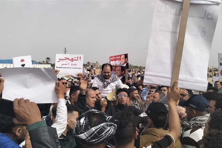 تقرير مصور/ مظاهرات حاشدة بالعريش المصرية تندد بجرائم الكيان الصهيوني بحق الفلسطينيين