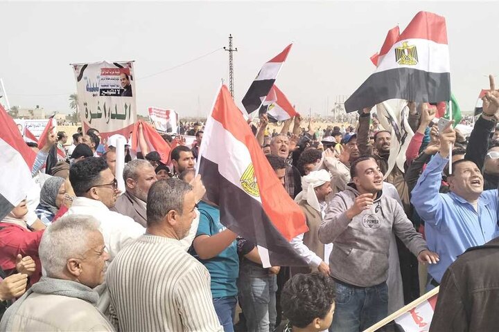 تقرير مصور/ مظاهرات حاشدة بالعريش المصرية تندد بجرائم الكيان الصهيوني بحق الفلسطينيين