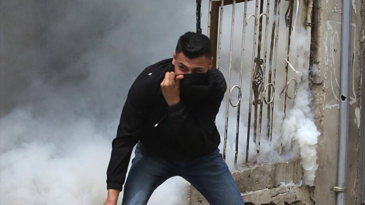 تقرير مصور/ قوات الاحتلال الصهيونية تقتحم مخيم بلاطة للاجئين بالضفة وتجبر الفلسطينيين على المغادرة