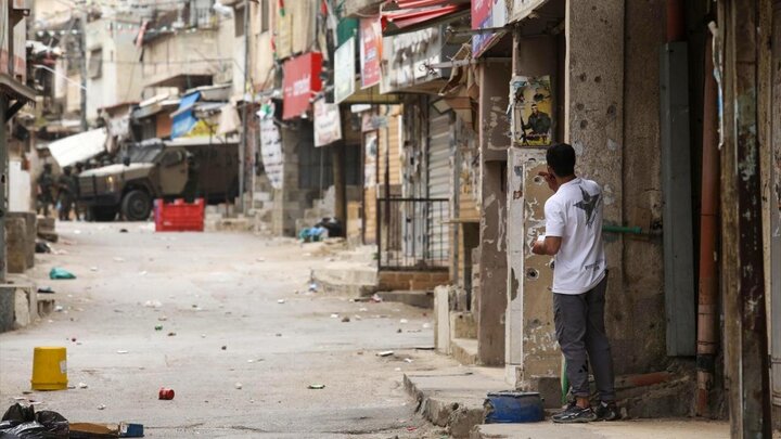 تقرير مصور/ قوات الاحتلال الصهيونية تقتحم مخيم بلاطة للاجئين بالضفة وتجبر الفلسطينيين على المغادرة