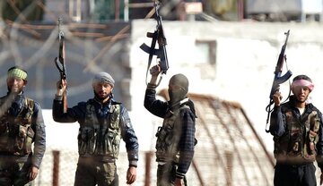 हलब में तकफ़ीरी आतंकियों और कुर्द बलों में ख़ूनी संघर्ष 