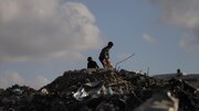 Gambar | Anak-anak Gaza Mencari Kehidupan Di Antara Sampah Sarap