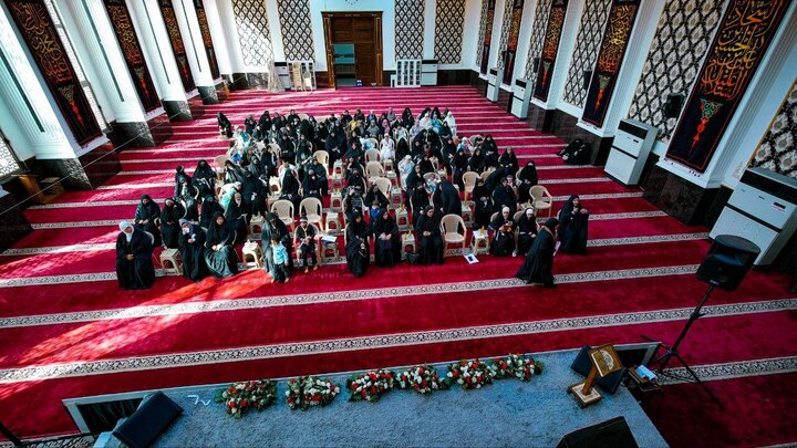 Photos: Iraqi women's mourning ceremony on occasion of anniversary of destruction of Jannat al-Baqi Cemetery