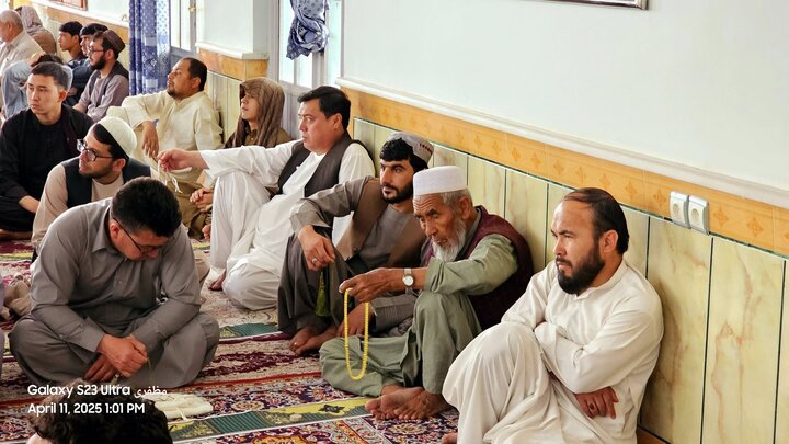 گزارش تصویری | نماز جمعه شیعیان افغانستان در استان هلمند