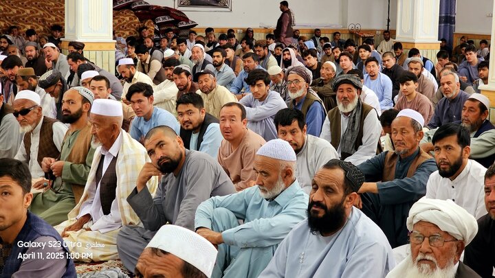 گزارش تصویری | نماز جمعه شیعیان افغانستان در استان هلمند