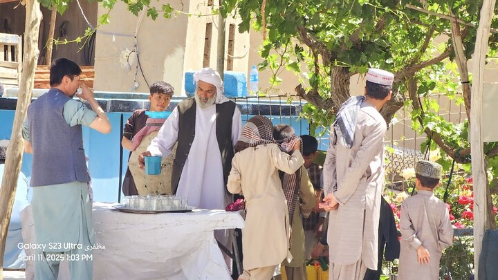 گزارش تصویری | نماز جمعه شیعیان افغانستان در استان هلمند