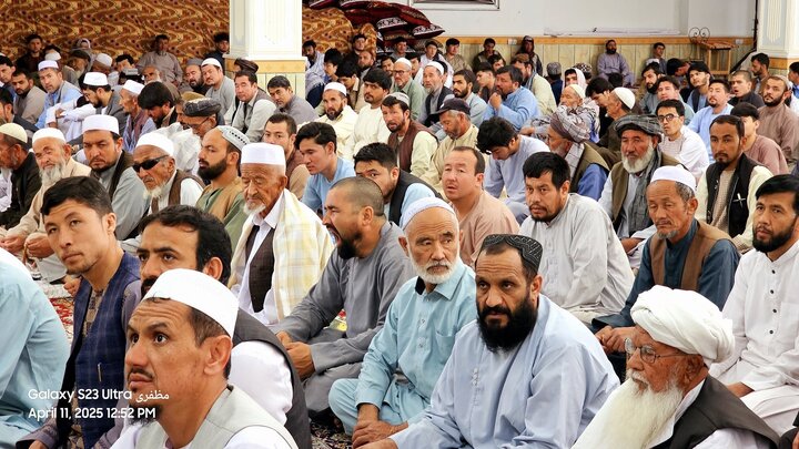 گزارش تصویری | نماز جمعه شیعیان افغانستان در استان هلمند
