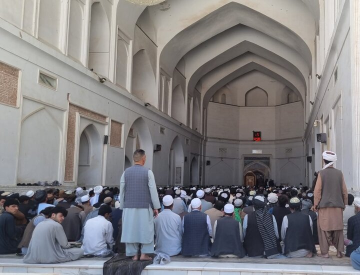 حضور هیأت اقتصادی ایران در نماز جمعه هرات افغانستان