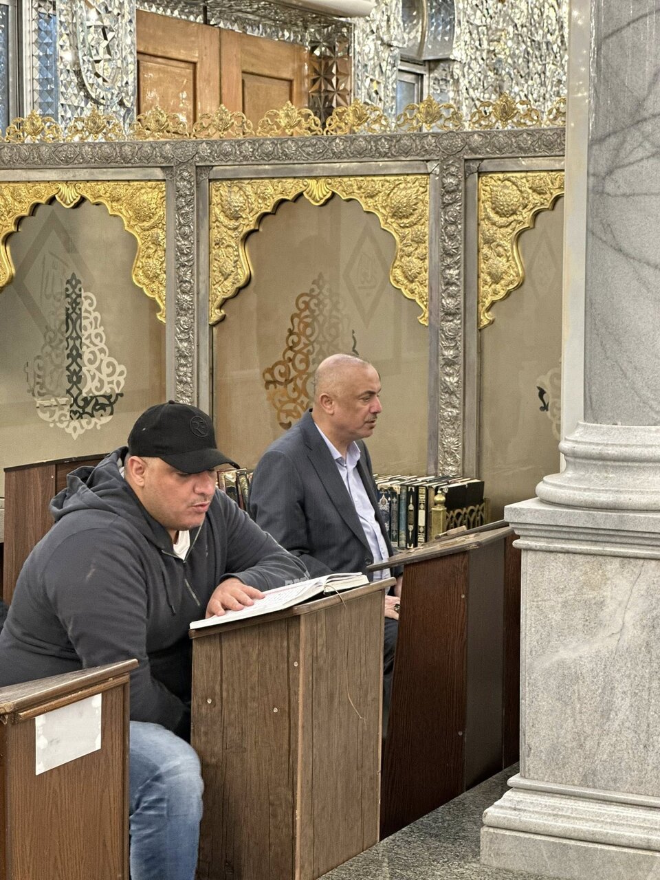 السفير العراقي بدمشق بعد زيارته لمرقد السيدة زينب (ع) يعد بعودة السياحة الدينية+(صور)