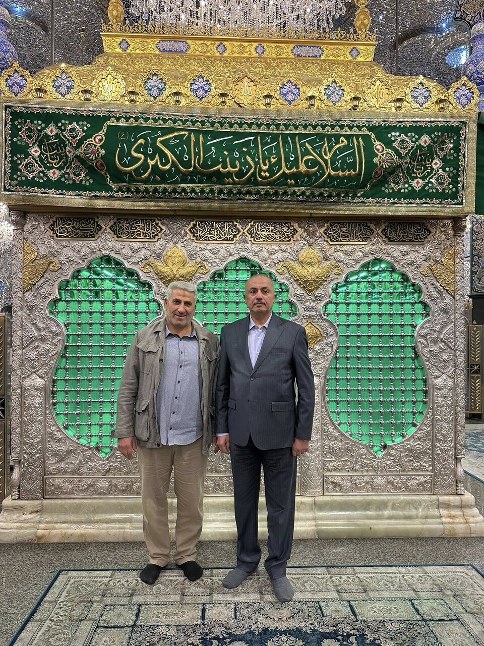 السفير العراقي بدمشق بعد زيارته لمرقد السيدة زينب (ع) يعد بعودة السياحة الدينية+(صور)