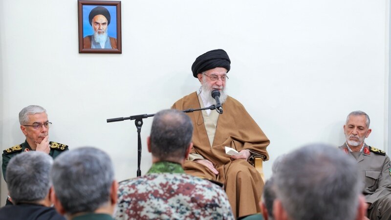 イラン最高指導者「敵は他国に依存しないイランにいら立っている」 イラン最高指導者「敵は他国に依存しないイランにいら立っている」