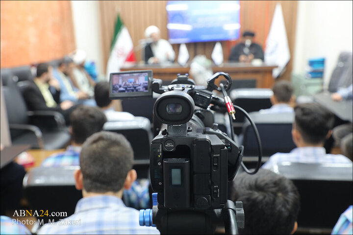 Photos: Appreciation ceremony of participants in "Life with Verses" project titled "Hello Quran" in Qom
