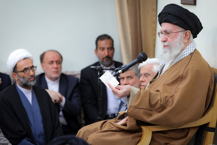دیدار مسئولان با رهبر انقلاب