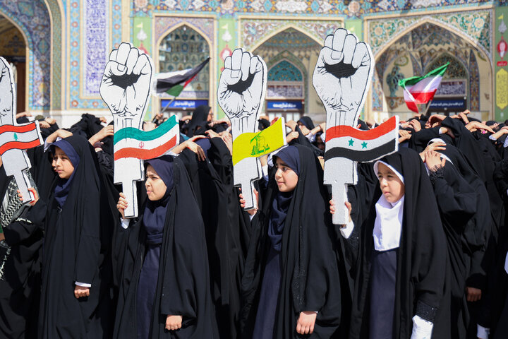 اجتماع دانش آموزان مشهدی در حمایت از کودکان غزه