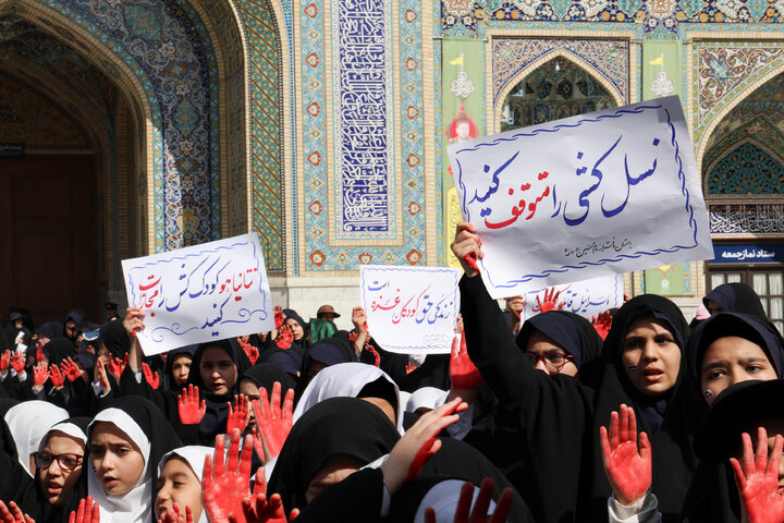 اجتماع دانش آموزان مشهدی در حمایت از کودکان غزه