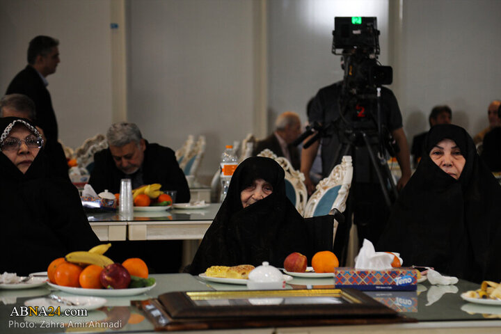 Photos: Ceremony to honor creators of Thaqalain Network's programs during holy month of Ramadan