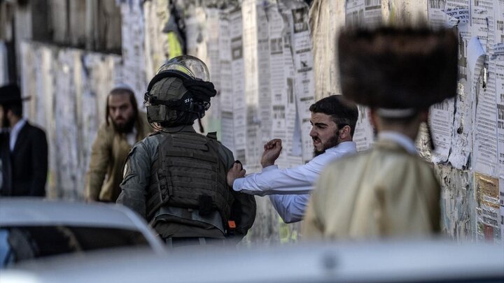 Rapora wêneyan |Hêzên ewlehiyê yên Îsraîlê bi cihûyên Haredî re şer dikin