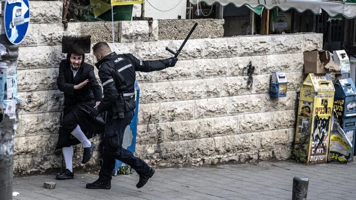 Rapora wêneyan |Hêzên ewlehiyê yên Îsraîlê bi cihûyên Haredî re şer dikin