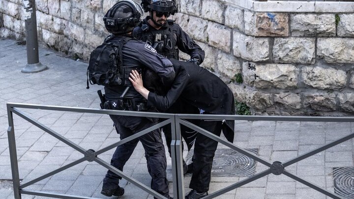 Rapora wêneyan |Hêzên ewlehiyê yên Îsraîlê bi cihûyên Haredî re şer dikin