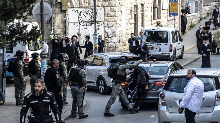 Rapora wêneyan |Hêzên ewlehiyê yên Îsraîlê bi cihûyên Haredî re şer dikin