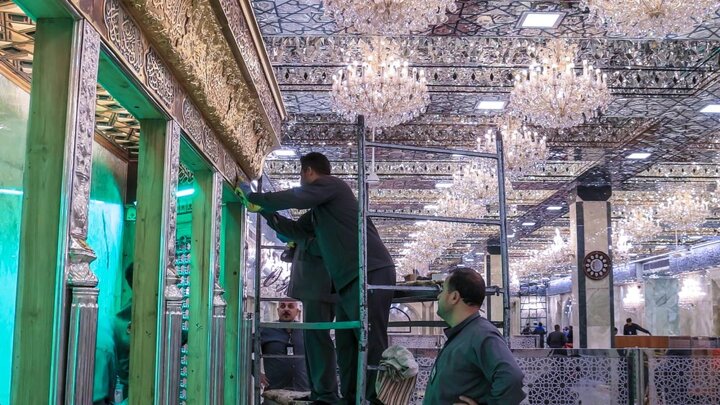 قسم صناعة الشبابيك يواصل أعمال تنصيب شباك سرداب الإمام الحسين (ع)